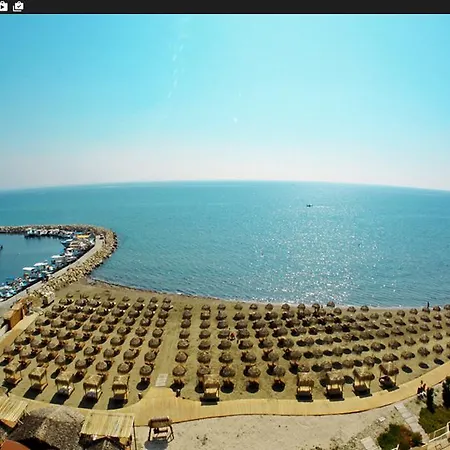 Panikos Beach Apartment I Larnaca Exterior photo